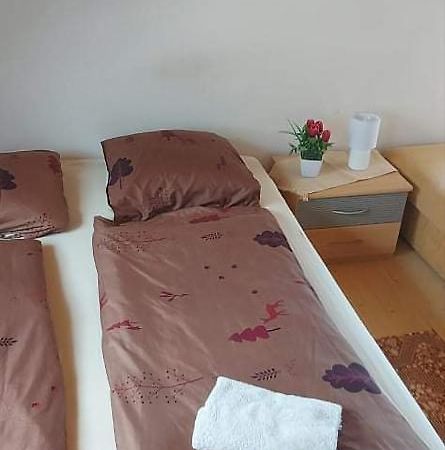 Visszavar-Lak Privat Berlemeny Badacsonytomaj Buitenkant foto